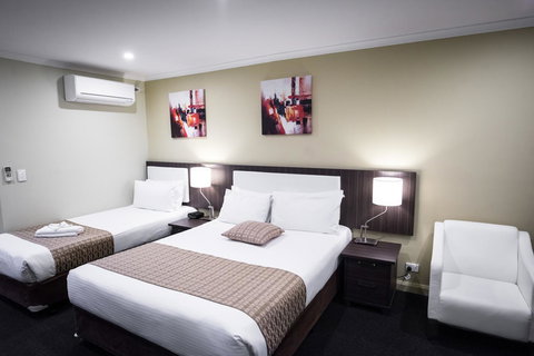 Best Western Melbourne Airport - Accommodation Resorts 20