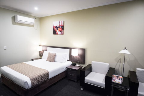 Best Western Melbourne Airport - Accommodation Resorts 25