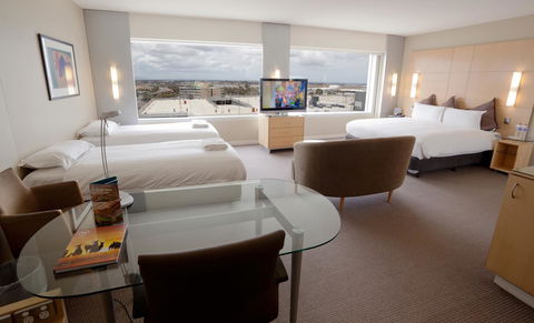 PARKROYAL Melbourne Airport - Accommodation Resorts 24