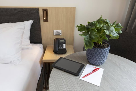 Ibis Melbourne Central - Accommodation Resorts 8