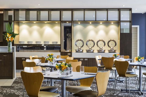 Holiday Inn Melbourne Airport, An IHG Hotel - Accommodation Resorts 9