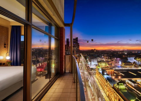 DoubleTree By Hilton Melbourne - Accommodation Resorts 1