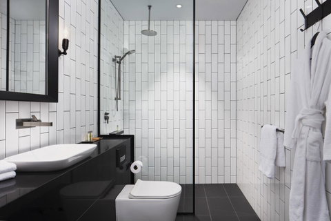 DoubleTree By Hilton Melbourne - Accommodation Resorts 5