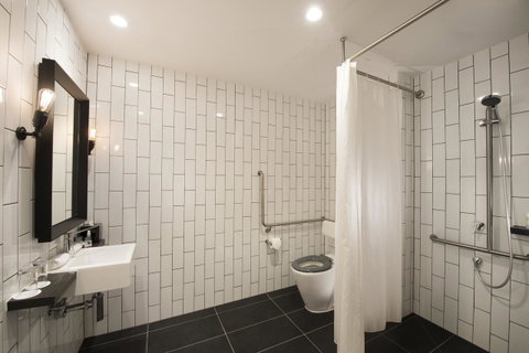 DoubleTree By Hilton Melbourne - Accommodation Resorts 38
