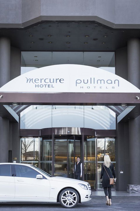 Mercure Melbourne Albert Park - Accommodation Resorts 1