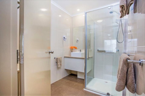 Comfort Inn Warrnambool International - Accommodation Resorts 3