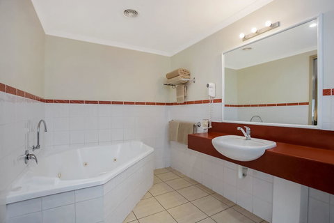 Comfort Inn Warrnambool International - Accommodation Resorts 11