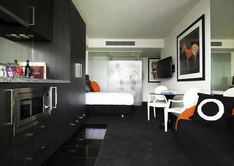 The Cullen Melbourne - Art Series - Accommodation Resorts 17