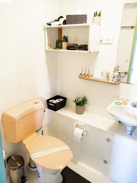 Valley View Lodge - Accommodation Resorts 9