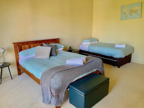 Valley View Lodge - Accommodation Resorts 8