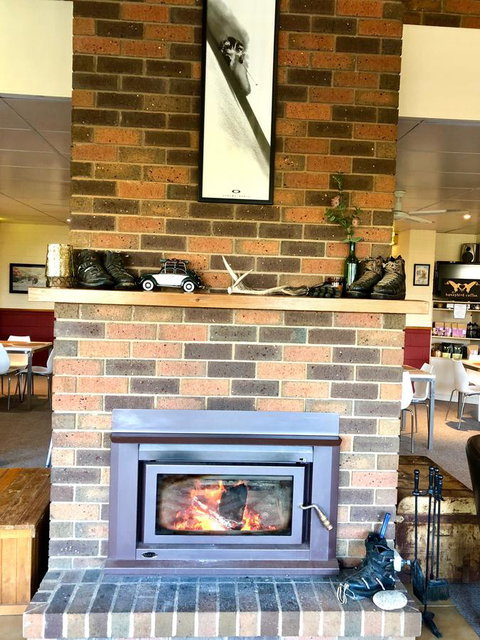 Valley View Lodge - Accommodation Resorts 16