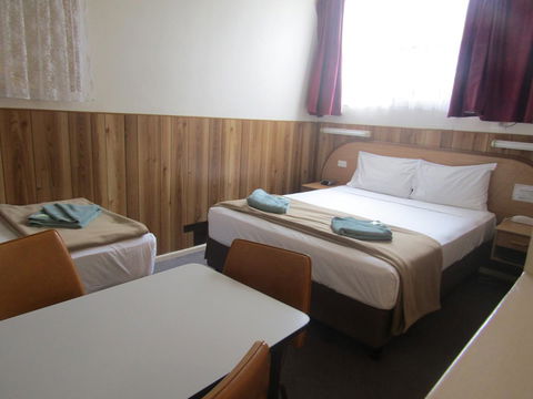 Twin City Motor Inn - Accommodation Resorts 24