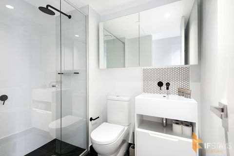 IFSuites (IFSTAYS) Light House Victoria One Apartment - Accommodation Resorts 5