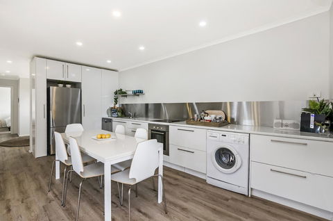 Portland Bay Apartments - Accommodation Resorts 4