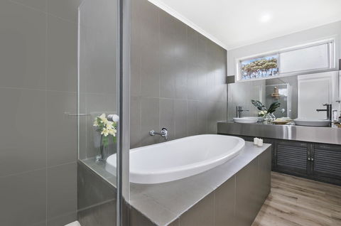 Portland Bay Apartments - Accommodation Resorts 8