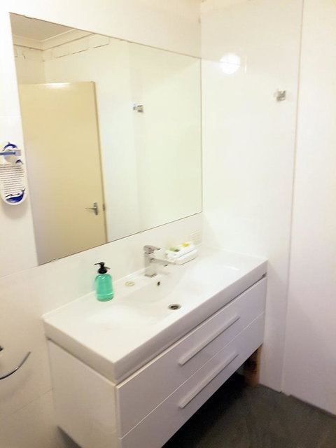 Tropicana Motor Inn - Accommodation Resorts 31