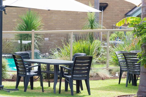 Tropicana Motor Inn - Accommodation Resorts 41