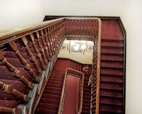 Hotel Claremont Guest House - Accommodation Resorts 21