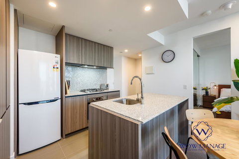 WOW Apartment On Lonsdale - Accommodation Resorts 10
