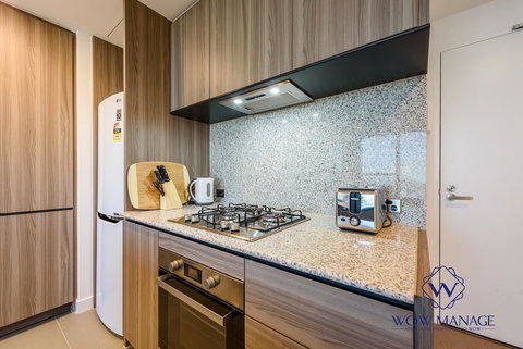 WOW Apartment On Lonsdale - Accommodation Resorts 9