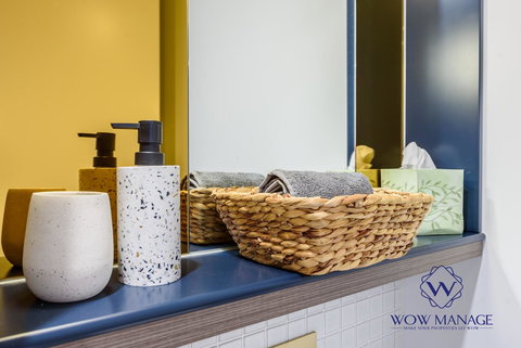 WOW Apartment On Lonsdale - Accommodation Resorts 8