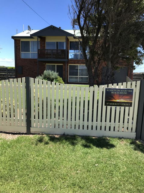 Sunsets On Martyrs Luxury Coastal Beach House Peterborough - Accommodation Resorts 20