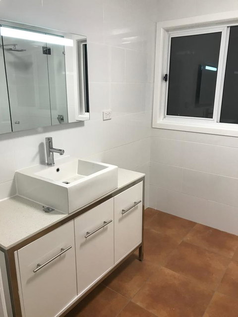 The Hill House - Accommodation Resorts 8