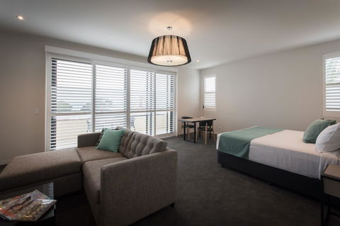 Rye Hotel By Nightcap Plus - Accommodation Resorts 8