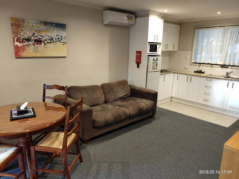 Coachman Motel And Holiday Units - Accommodation Resorts 43