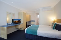 Book Hamilton Accommodation Vacations Accommodation Resorts Accommodation Resorts