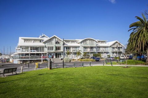 Aligned Corporate Residences Williamstown - Accommodation Resorts 3