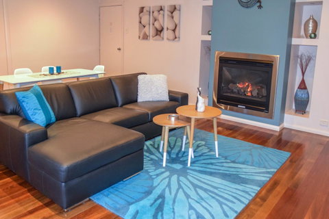 Blue Ridge Retreat - Accommodation Resorts 13