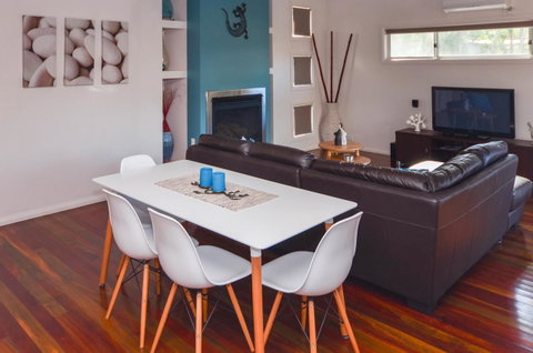 Blue Ridge Retreat - Accommodation Resorts 2