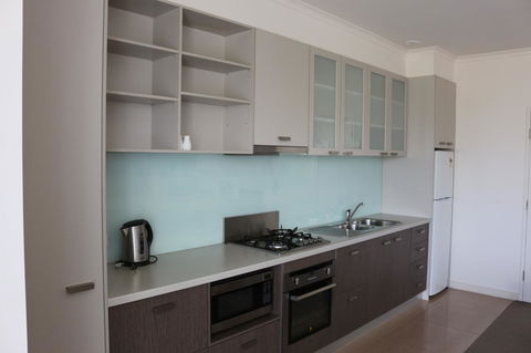Bairnsdale International - Accommodation Resorts 13