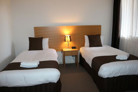 Bairnsdale International - Accommodation Resorts 26