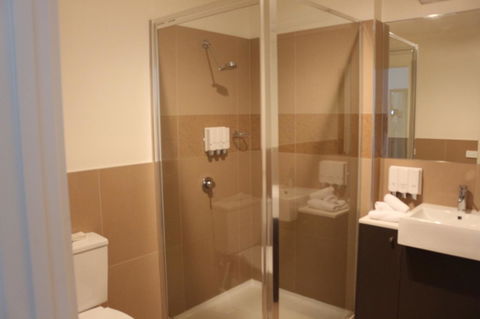 Bairnsdale International - Accommodation Resorts 25