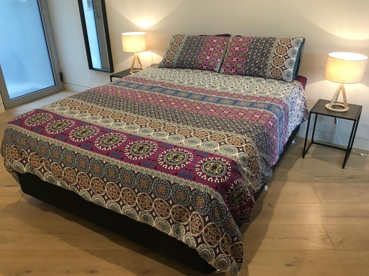 Elwood VIC Accommodation Resorts