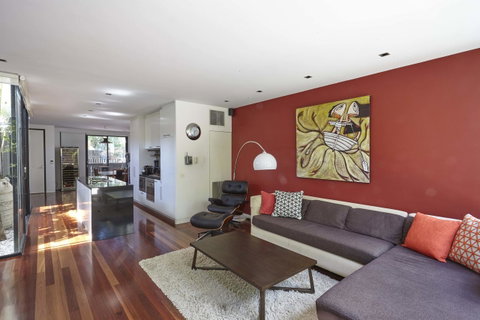 Middle Park In Vogue - Rejuvenate Stays - Accommodation Resorts 3
