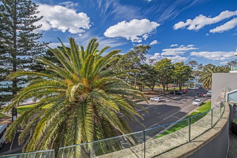 C-Scape Esplanade Cowes - Accommodation Resorts 5