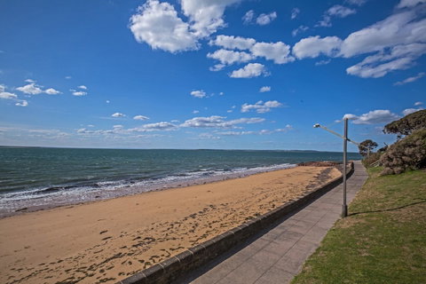 C-Scape Esplanade Cowes - Accommodation Resorts 21