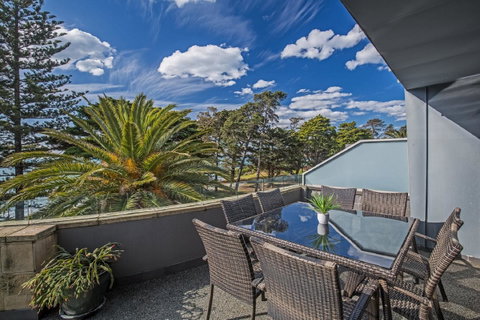 C-Scape Esplanade Cowes - Accommodation Resorts 11