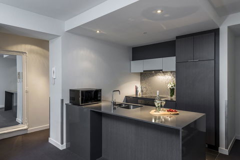 Apartments @ 133 City - Accommodation Resorts 8