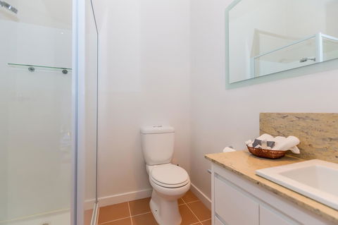 Cottages For Couples - Accommodation Resorts 12