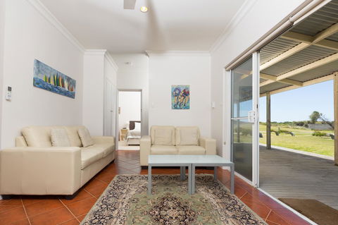 Cottages For Couples - Accommodation Resorts 28