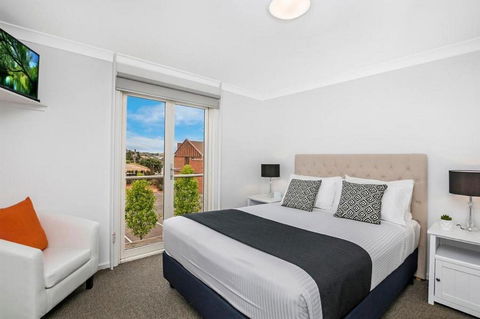 Apartments 521 - Accommodation Resorts 7