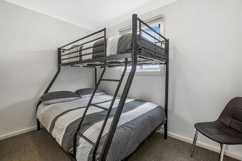 Apartments 521 - Accommodation Resorts 17