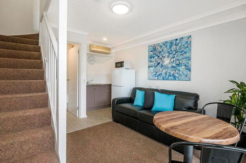 Apartments 521 - Accommodation Resorts 1