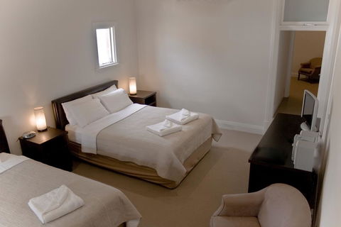The Bridgetown Hotel - Accommodation Resorts 1