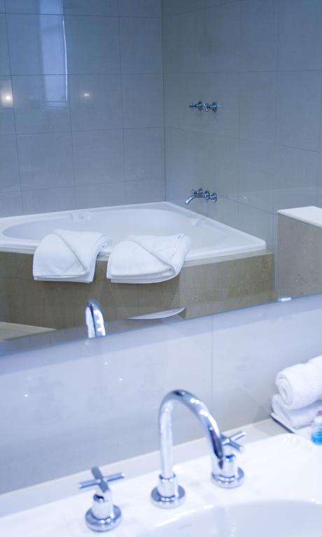 The Bridgetown Hotel - Accommodation Resorts 3
