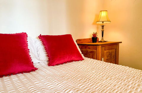 The Coorow Hotel - Accommodation Resorts 0